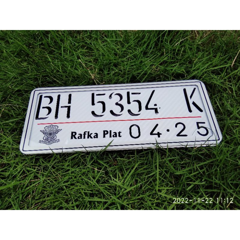 Plat lapis mika warna putih
