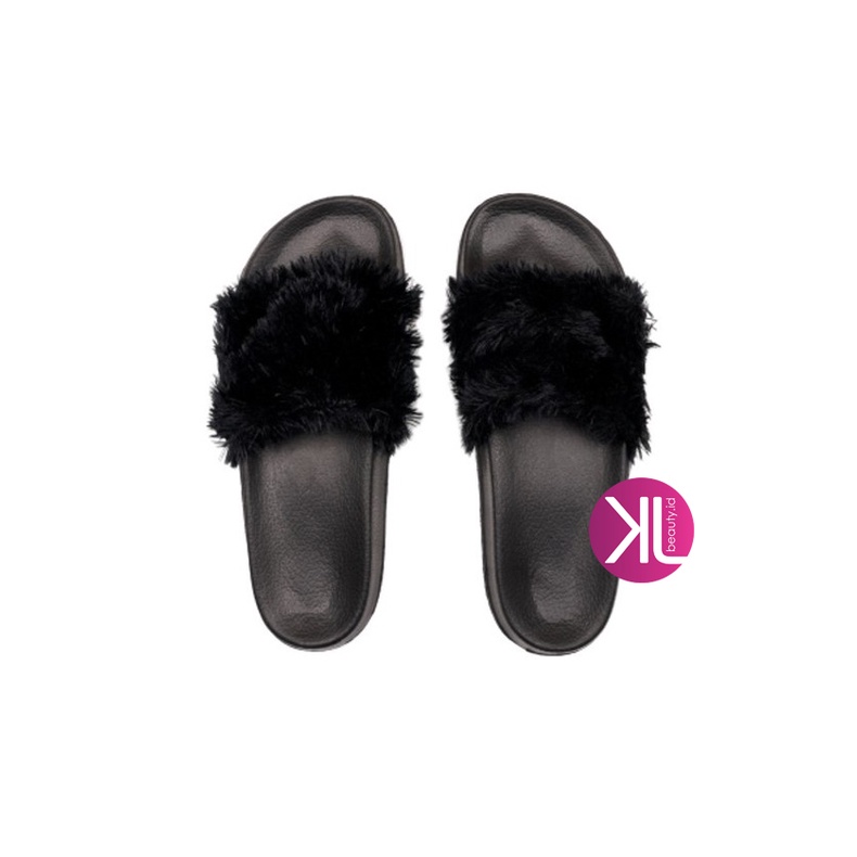 L'Oreal Exclusive Black Faux Fur Slipper Sendal