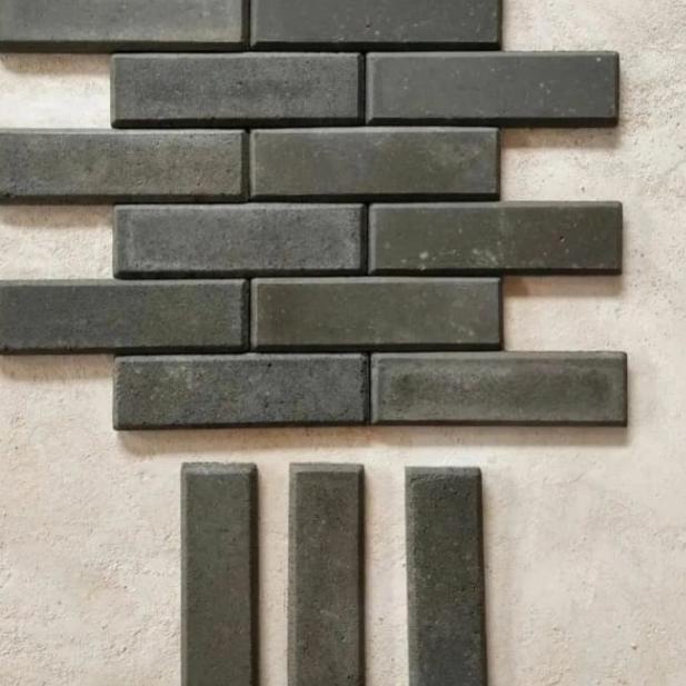 Bata tempel beton abu² bevel (24×7)