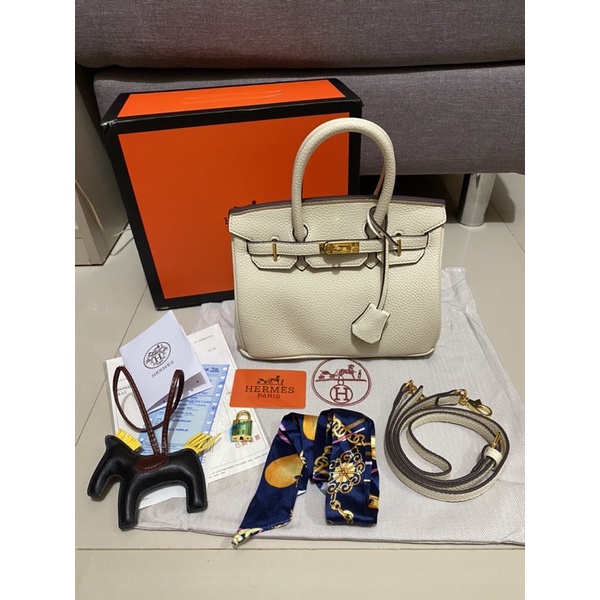 Preloved 25 Putih Broken White Tas Bag Selempang Wanita Bahu Cover Box COD Tote Mewah Clutch Gold