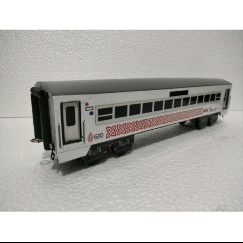 Gerbong Eksekutif Livery G20