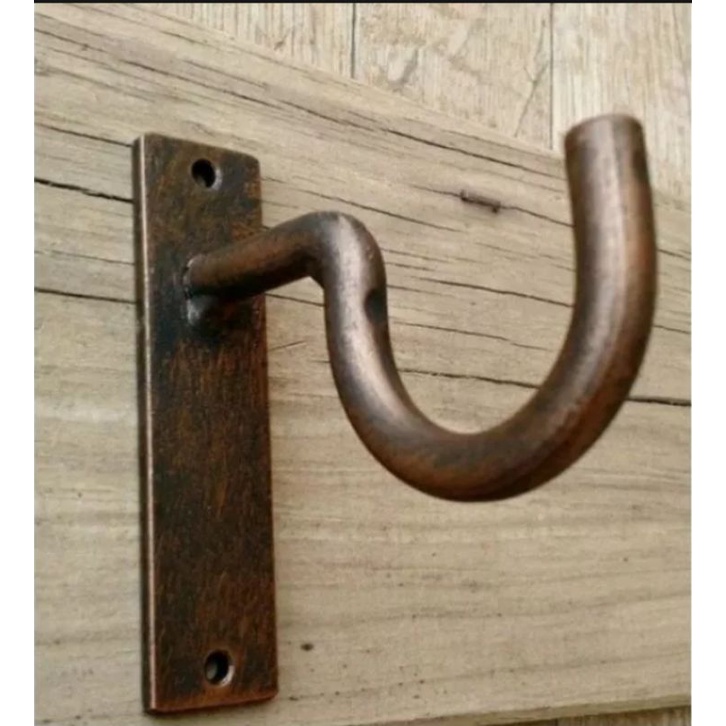 Besi gantungan jaket Besi gantungan jas hujan Besi gantungan jas hujan