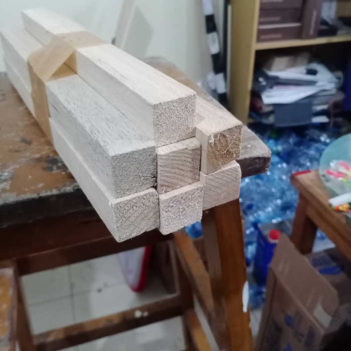 Kayu balsa stick 20mm x 20mm x 30cm Balsa Reng balsa 3CM balsa maket