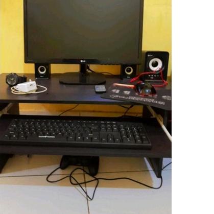 MEJA KOMPUTER LAPTOP LESEHAN BAHAN KAYU