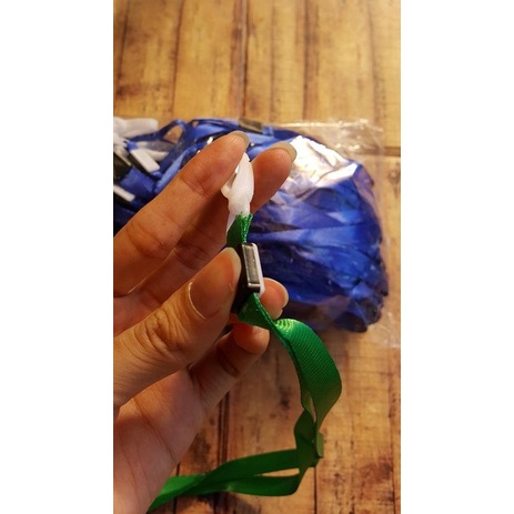 Tali ID Card Cantol Bahan Plastik - Tali Gantung ID Card + Cantolan - Merah