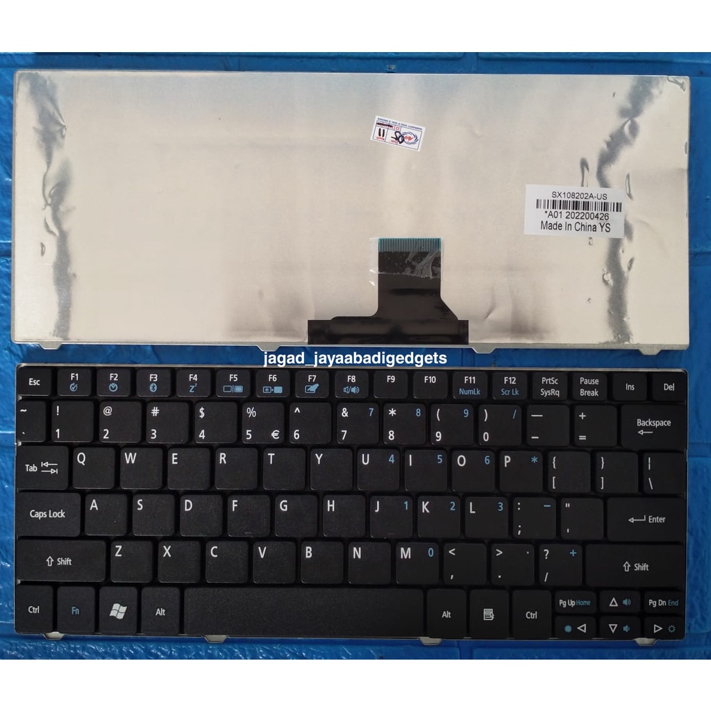 Keyboard Laptop Acer Aspire One 722 - Hitam