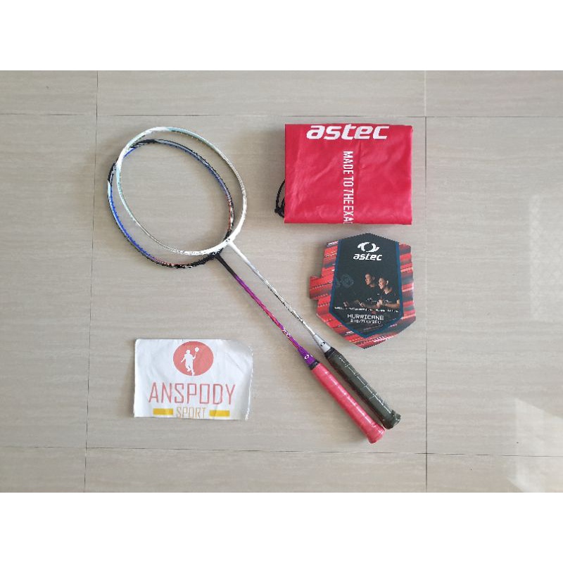 RAKET BADMINTON ASTEC HURRICANE 700