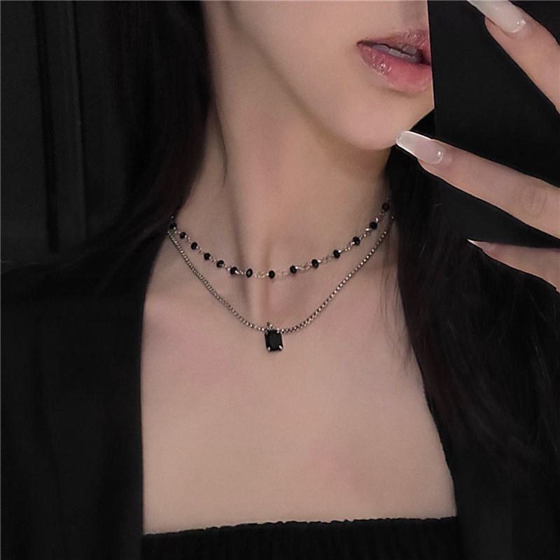 Fancyqube Kalung Choker Manik-Manik Geometris Lapisan Ganda Warna Silver Untuk Wanita