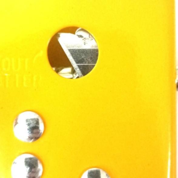 

Gun Silicone / Tembakan Silicone Sealant Kuning Ellpro + Cutter