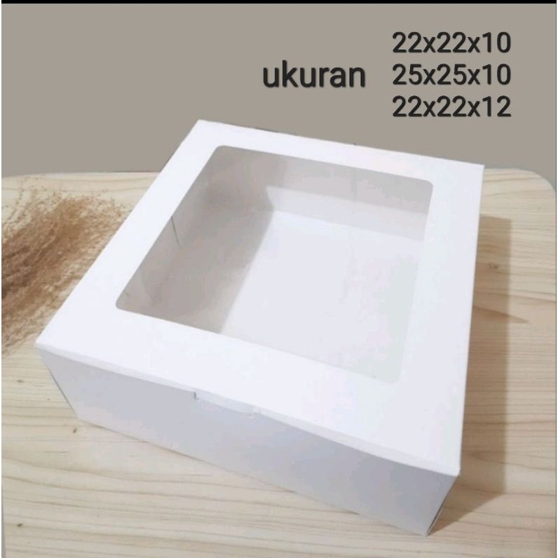 

Dus Kue Tart JENDELA Ukuran besar 25x25x10 dll