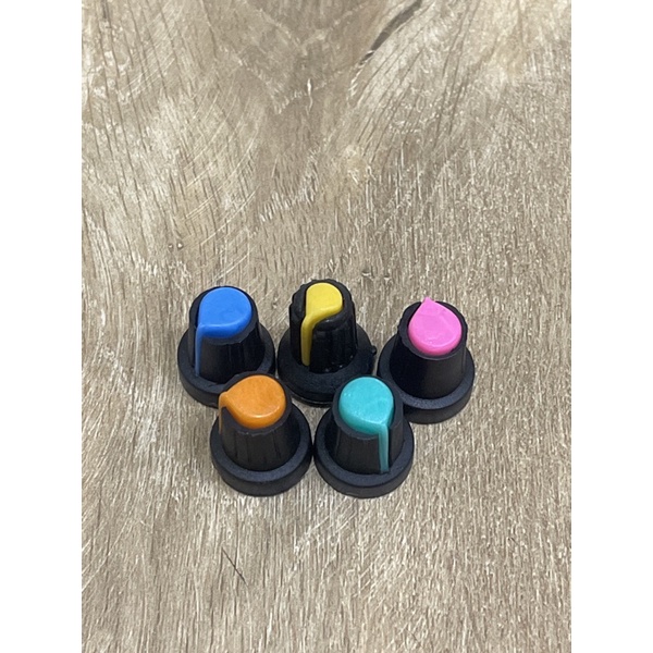 Knop Mixer Potensio Hitam Warna