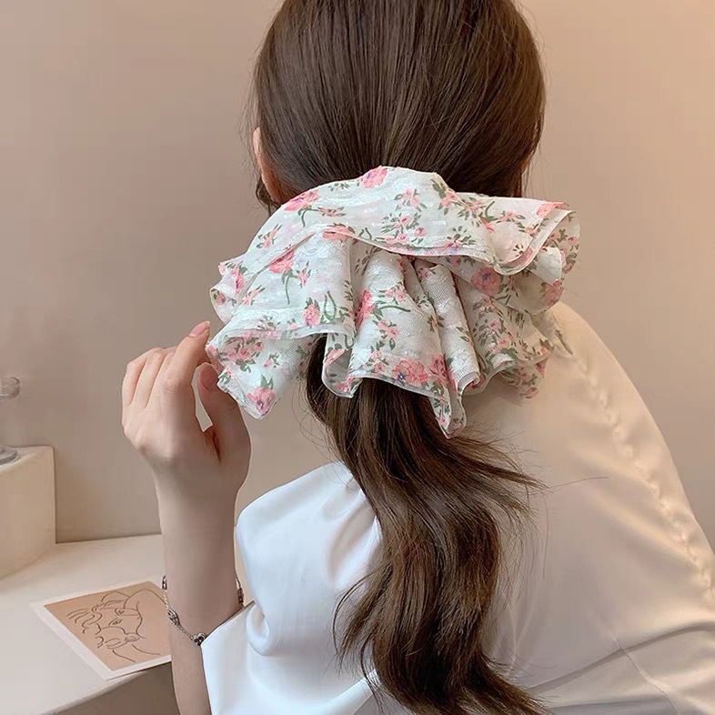 IKAT KARET RAMBUT FRENCH LINGKAR RING DONUT BESAR MOTIF BUNGA KAIN BIG RING ELEGANT SCRUNCHIE LARGE CHIFFON FABRIC FLORAL FLOWER PATTERNED PITA BESAR AKSESORIS KOREA