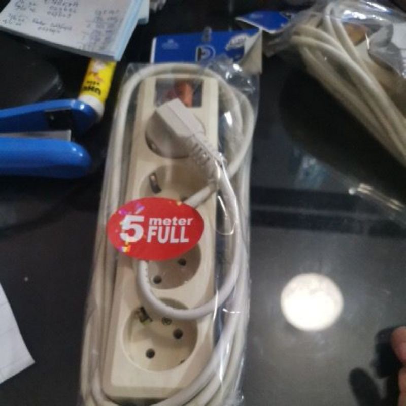 OB stop kontak dexicon 4 lubang 1 switch