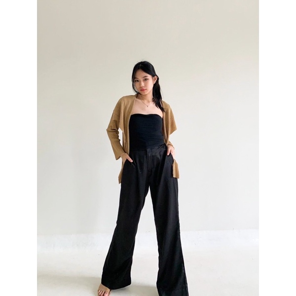 Ella Outer (Outer dengan tekstur silky pleats)