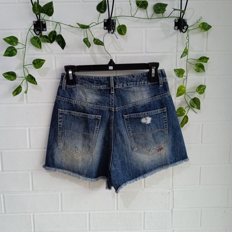 Celana Jeans Pendek Wanita Hot Pants Jeans Korean style