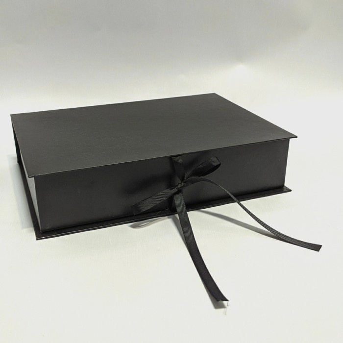 

*#*#*#] Kotak kado / gift box / custom hardbox / kotak kado natal 19x27x6 cm