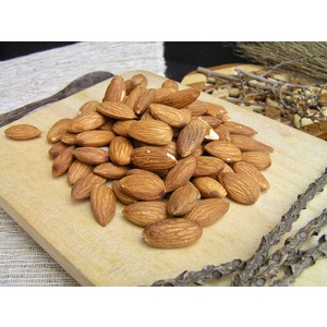 

RAW ALMOND NATURAL 500GR