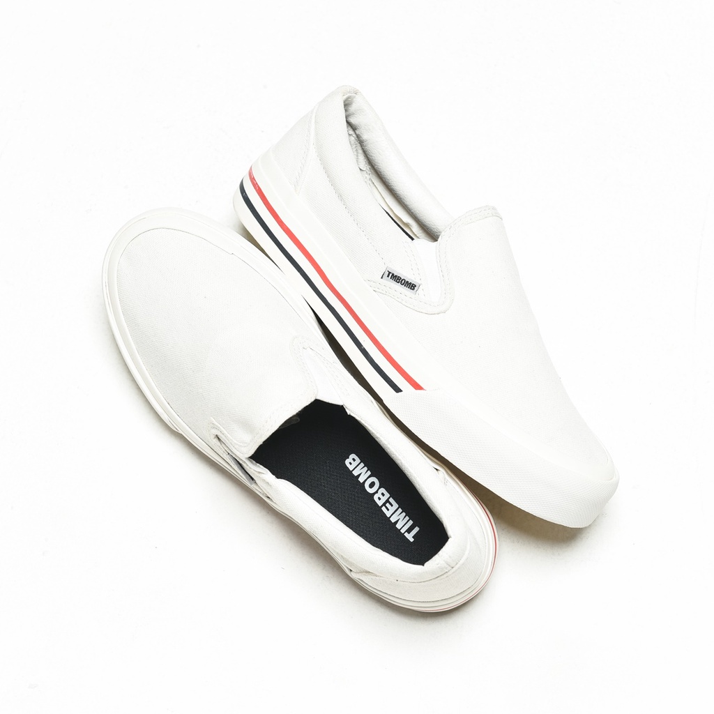 SEPATU TIMEBOMB VULCANIZED | SLIP ON  BROKEN WHITE STRIPE RED-BLACK