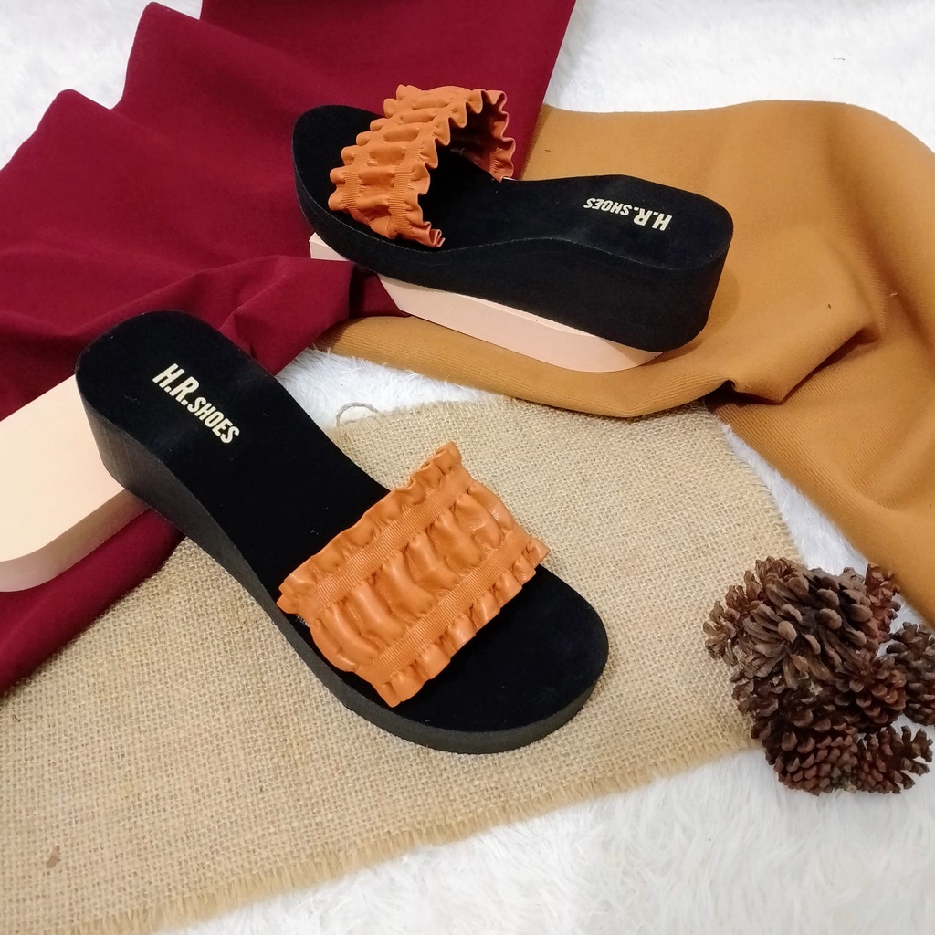 Sendal Selop Sepon Wedges Wanita Kokop Kerut Sandal Wanita Simpel - REGY