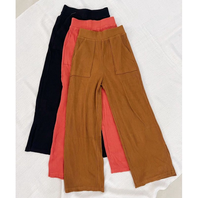 GU rib slit pants