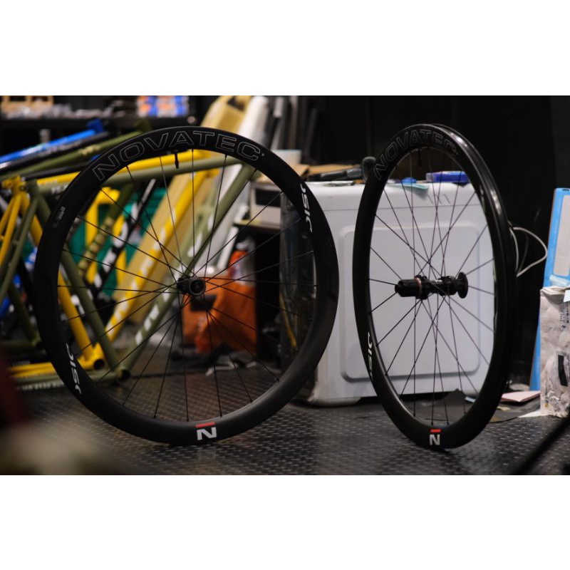 wheelset novatec r4 carbon