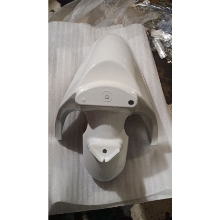 spakbor depan scoopy karburator original putih kode part KYT slebor scopy karbu ori lospack