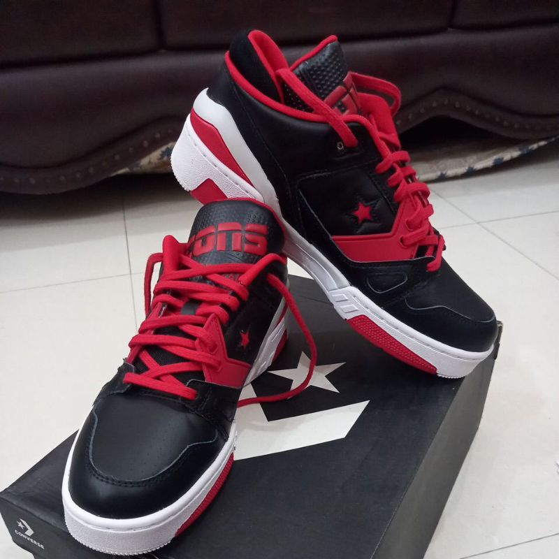 Sepatu Converse ERX 260 OX 167109C