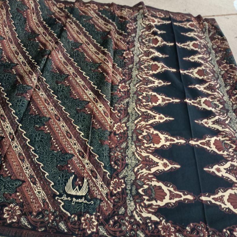 Sarung Batik Tradisional Lar Gurda Sarung Premium Ori Lar Gurda Bati Asli Premium