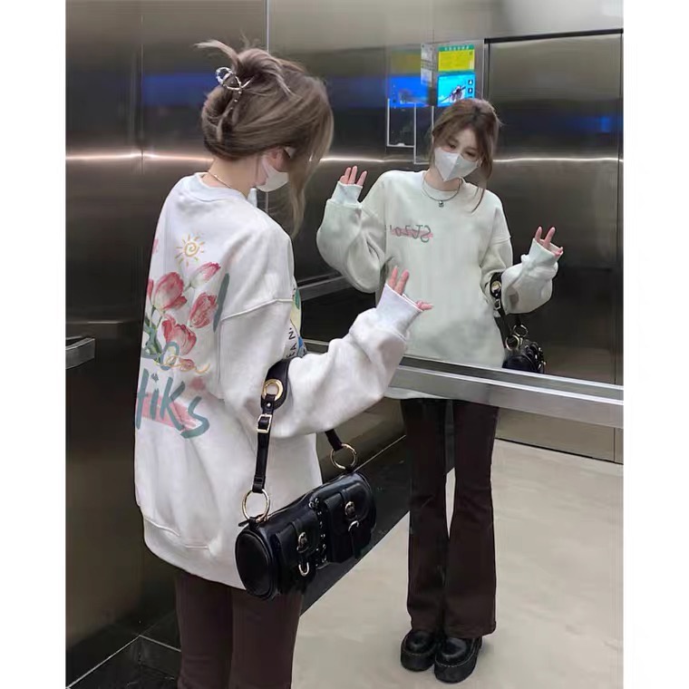sweater oversize korea basic flower letter motif Print Print Sweater casual crewneck lengan panjang switer hitam wanita