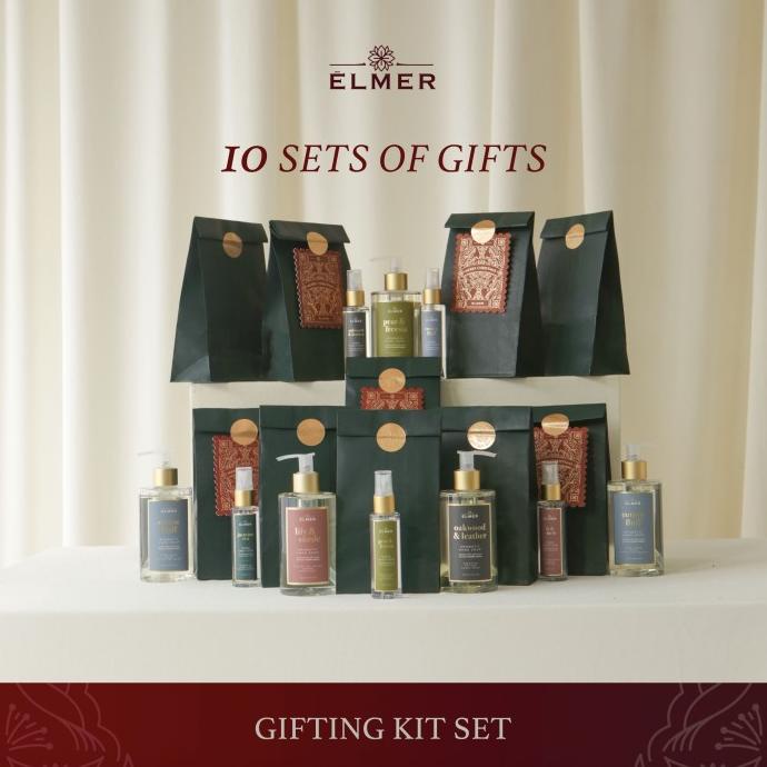 

CHRISTMAS Gifting Kit Set