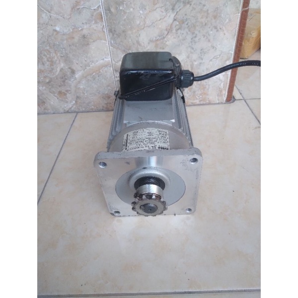 Ac Motor Gearbox 220V Ratio 1:18 76Rpm 200W Luyang