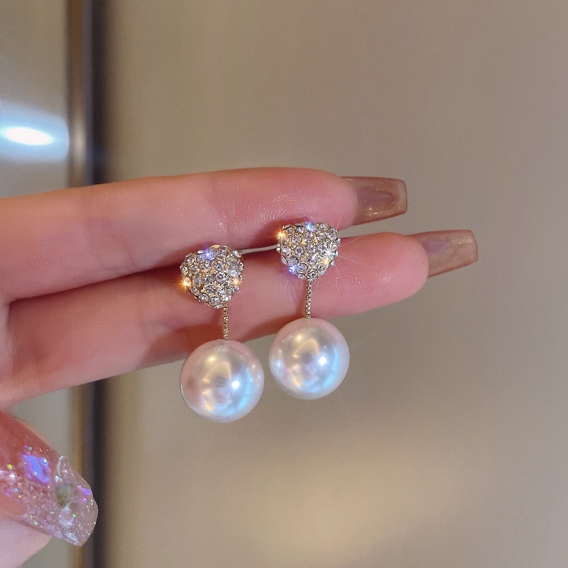 Anting Stud Kristal Mutiara Bentuk Hati Warna Emas Dapat Dilepas Untuk Wanita