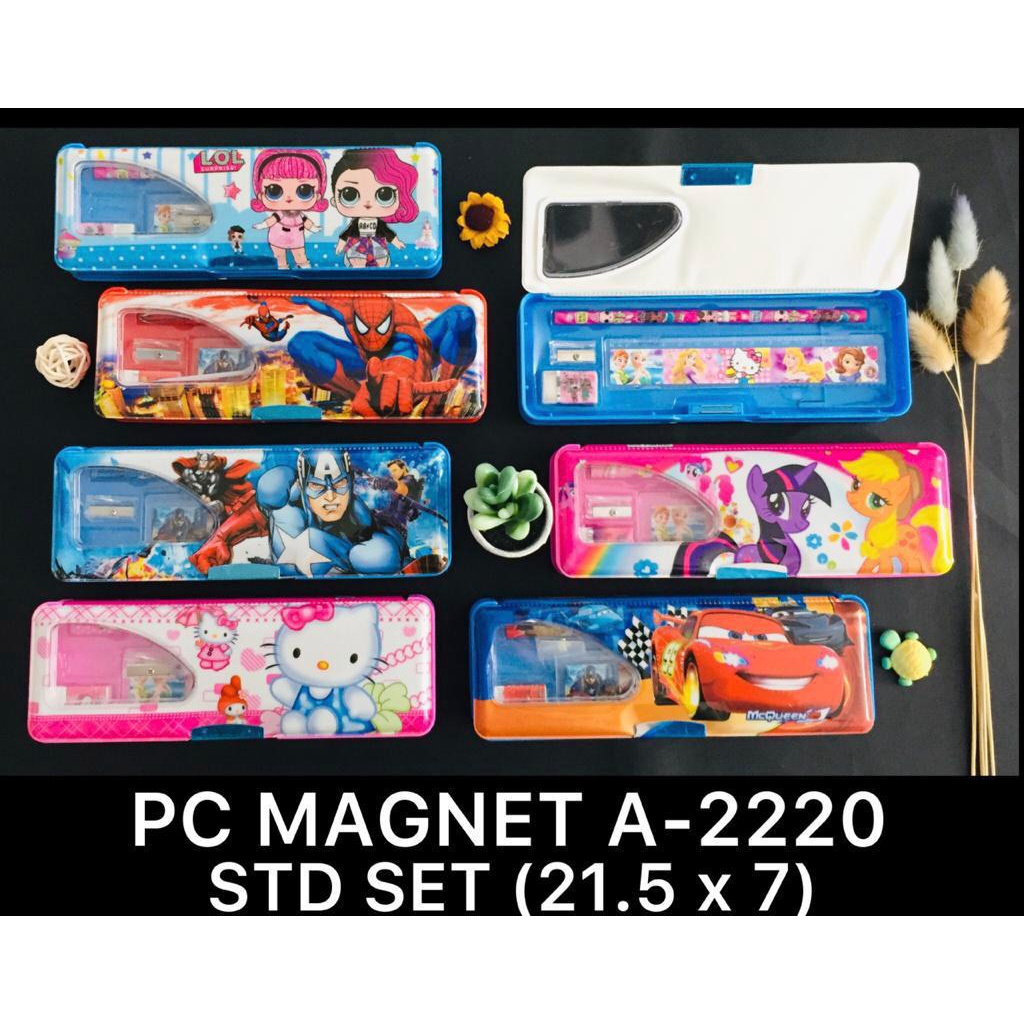 

KOTAK PENSIL MAGNET UKURAN SEDANG M PLUS ISI DAN RAUTAN PENSIL KARAKTER KARTUN A-2220