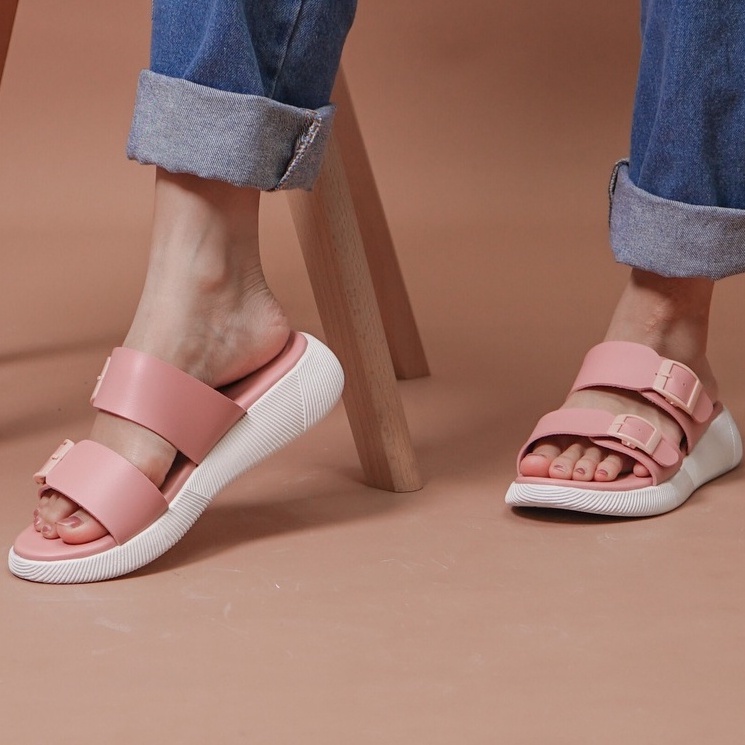 SARASARA YUK - Sandal Wanita Slop Casual Model Birken Sol Puyuh SARA SARA JEAN Sendal Selop Cewek Kulit Santai Strap Gesper Ban dua Empuk lucu Size 36 37 38 39 40 Warna Peach Pink Soft Anti Slip Original Kekinian Terbaru Shoes ORI Mall Official Store