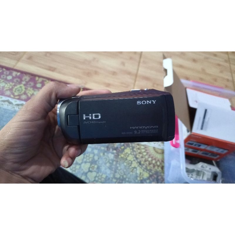 handycam sony cx240e
