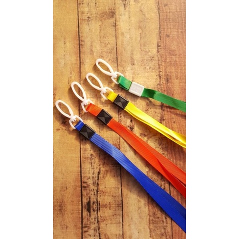 Tali ID Card Cantol Bahan Plastik - Tali Gantung ID Card + Cantolan - Merah