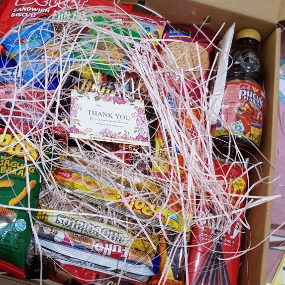 HAMPERS PREMIUM / BIG SNACK GIFT BOX - BY SPECIAL REQUEST