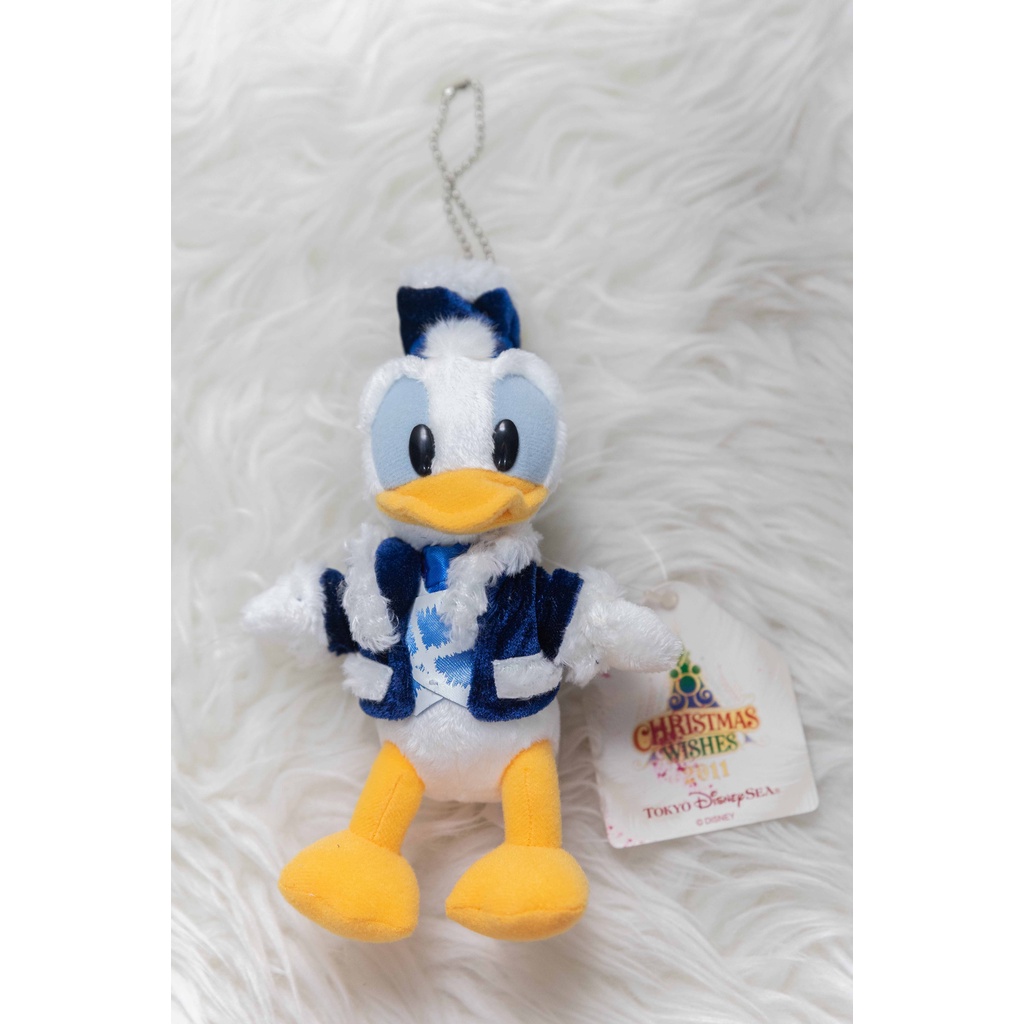 Donald Duck Tokyo Disneysea Christmas Wishes 2011 Plush Badge Doll