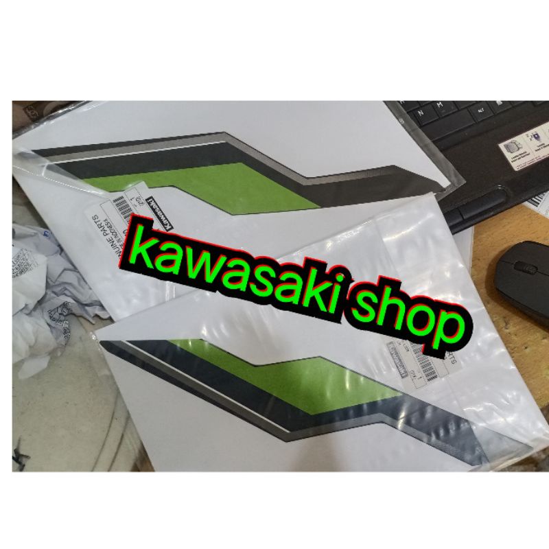 stiker fairing bawah ninja rr new hijau 2015 original