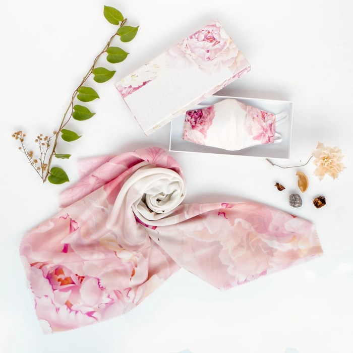 

(COD) Paket Cantik Hijab dan Masker Motif Alyssa Seruni Living - rose