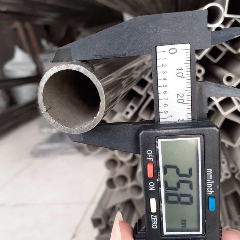 pipa stenlis 1 inch TEBAL 1mm od 25 mm panjang 100 cm, pipa serombong besar, pipa display baju tebal