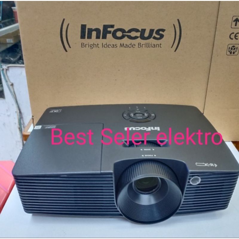 Projector infocus in 230 ANSI 3500