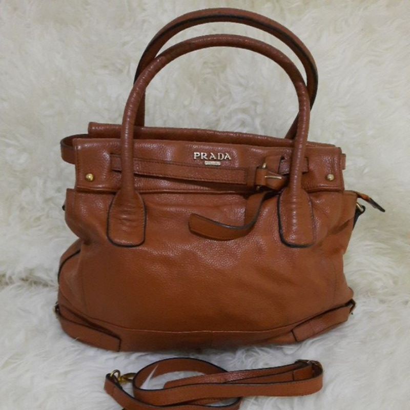 Preloved sling bag Prada