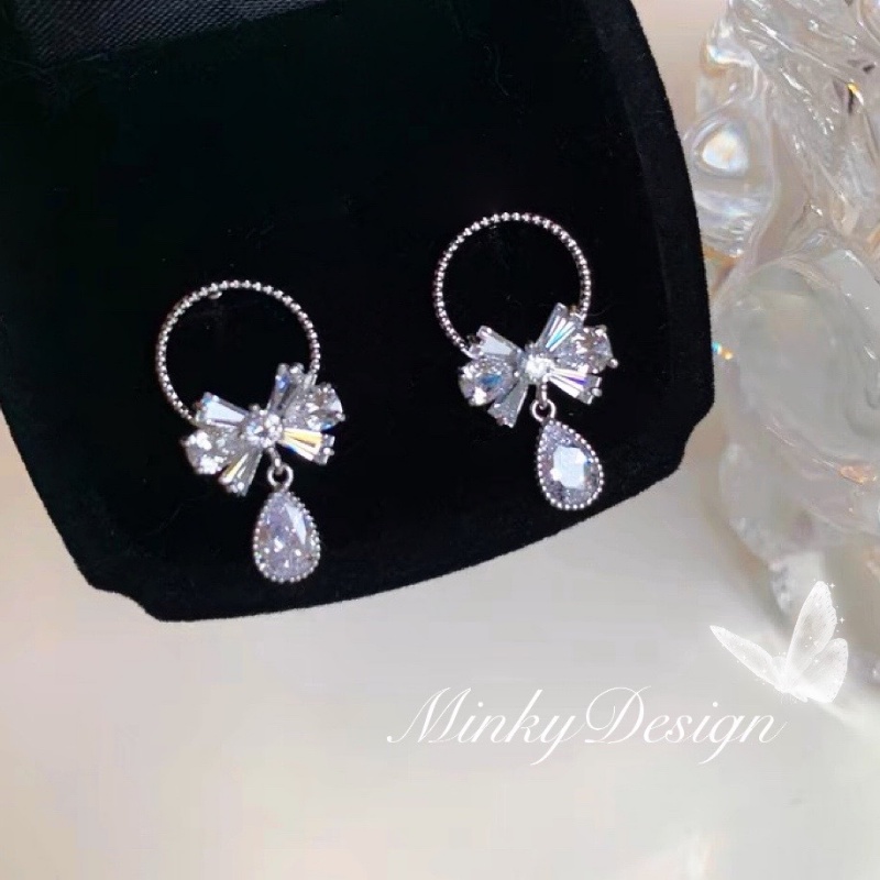 We Flower Anting Tusuk silver s925 Desain Bunga Hias Kristal Zircon Gaya Korea Untuk Wanita