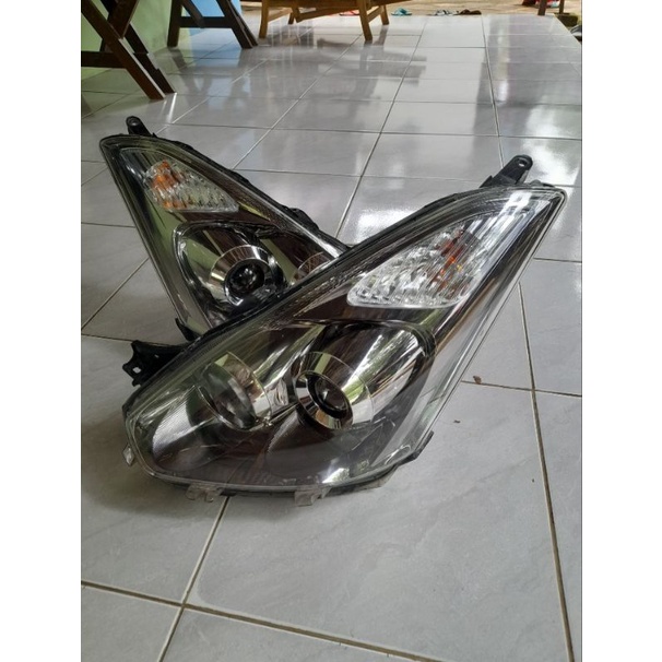 headlamp Toyota wish NFL