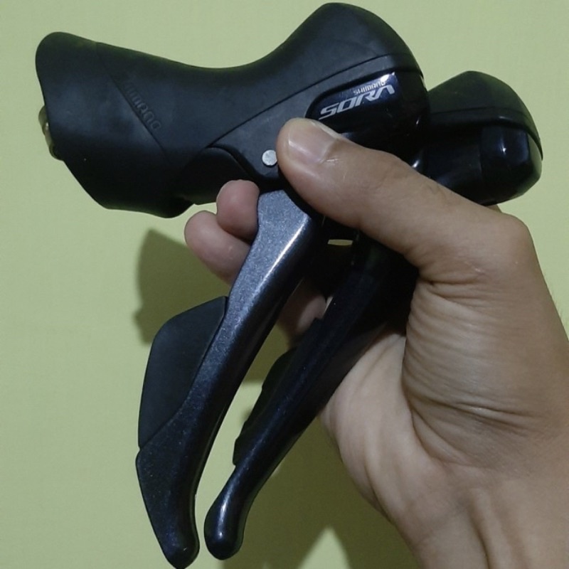 Brifter Shimano Sora R3000