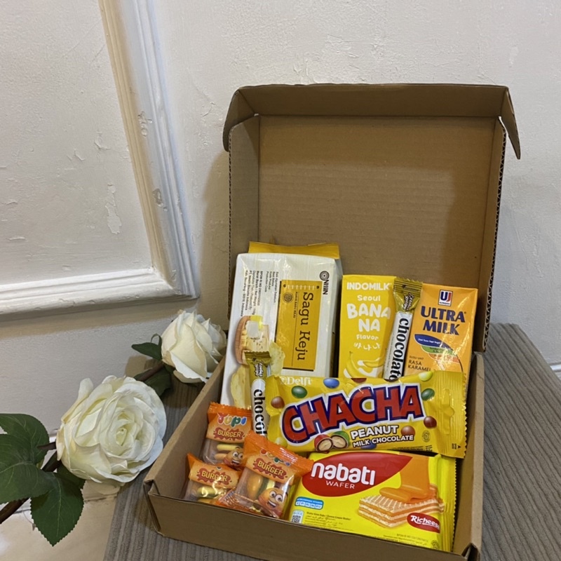 

Snack box - Yellow Mellow