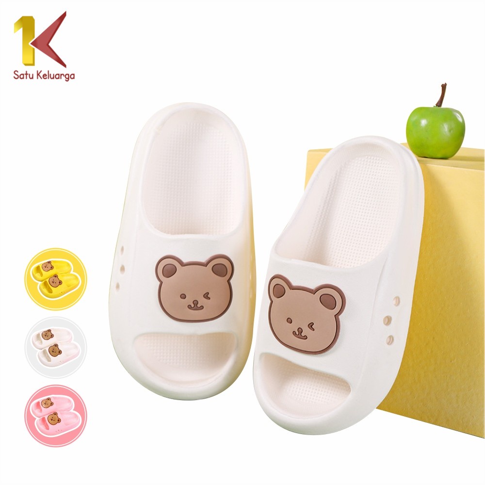 Satu Keluarga Sandal Anak Perempuan Laki Laki Model Slip On S45 Selop Sandals Motif Beruang Anti Sli