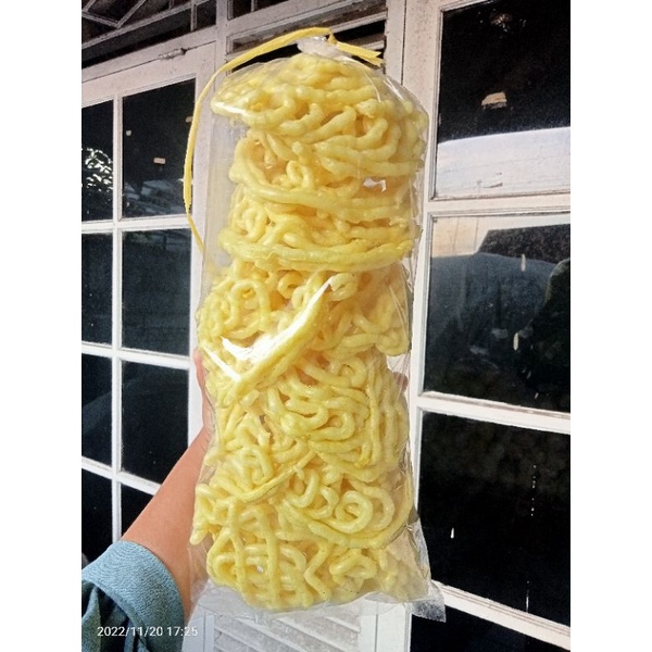 

Kerupuk Mie Camilan gurih enak