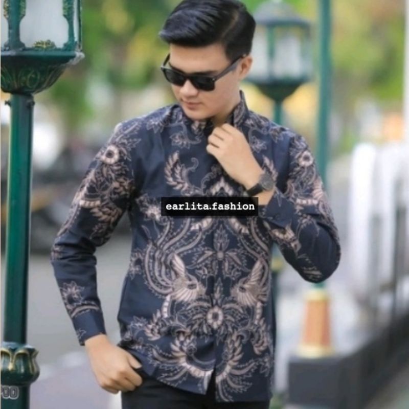 BATIK SOLO.KEMEJA BATIK PRIA SLIMFIT PREMIUM LENGAN PANJANG BAHAN KATUN HALUS LAPIS FURING   BAJU BA